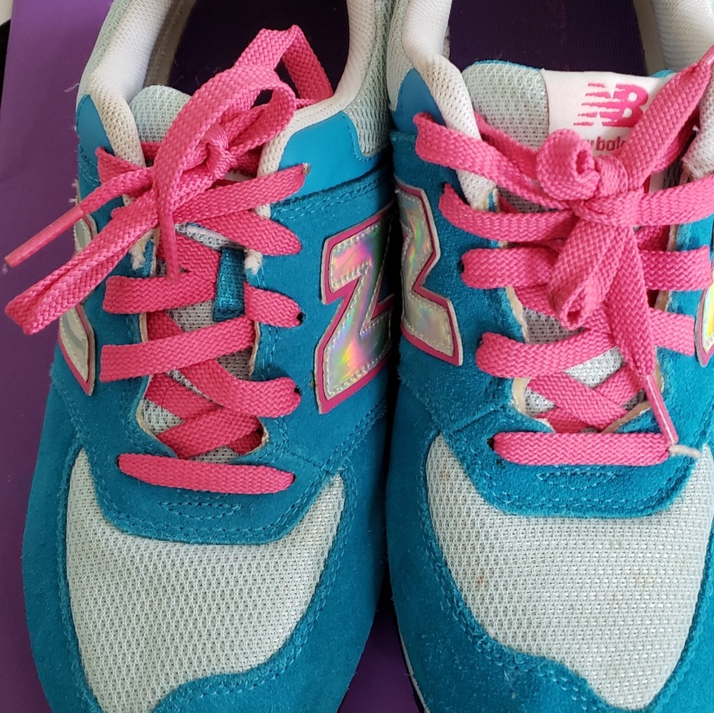 New Balance Tennis Shoes